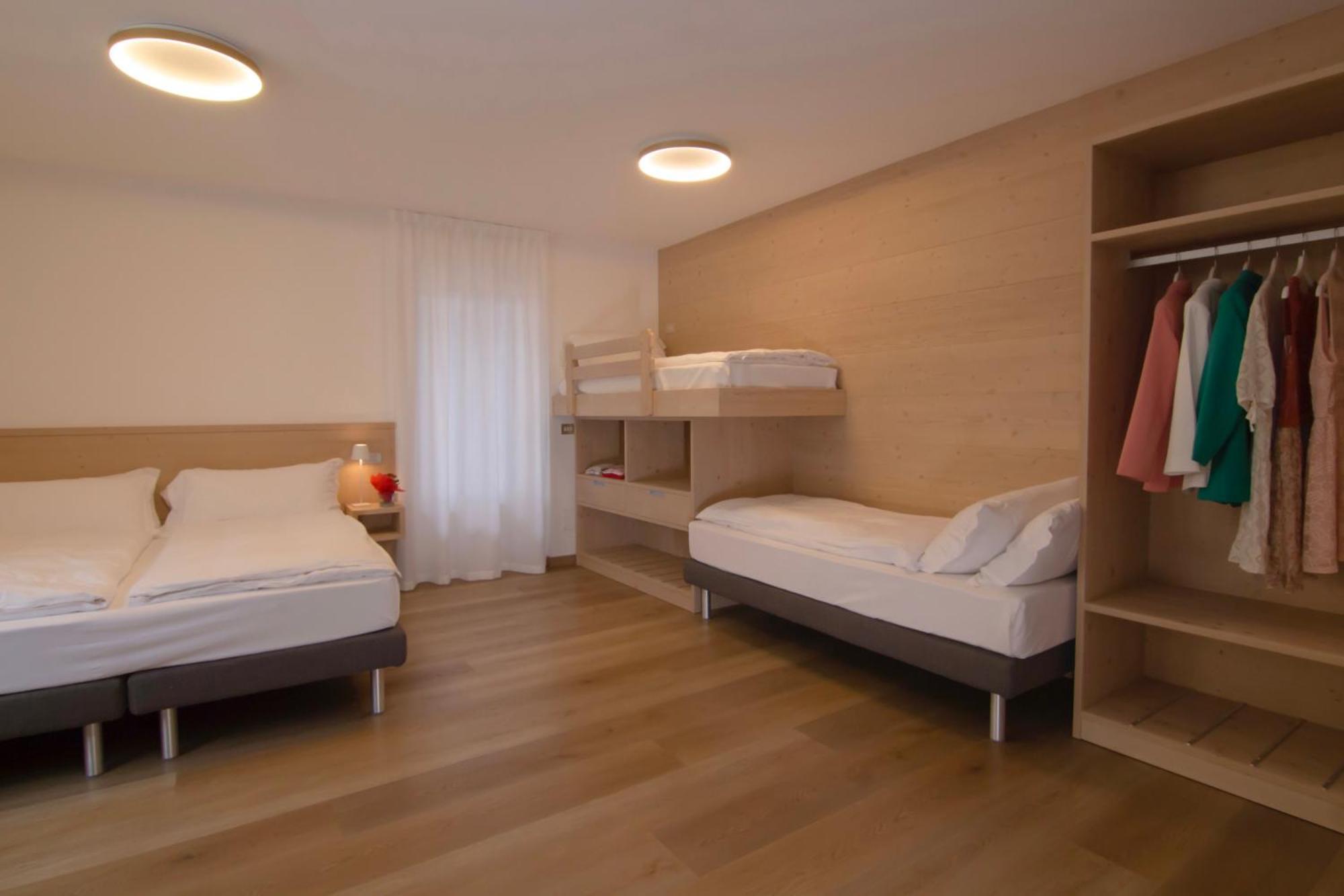 Hotel Miralago Bossico Kamer foto
