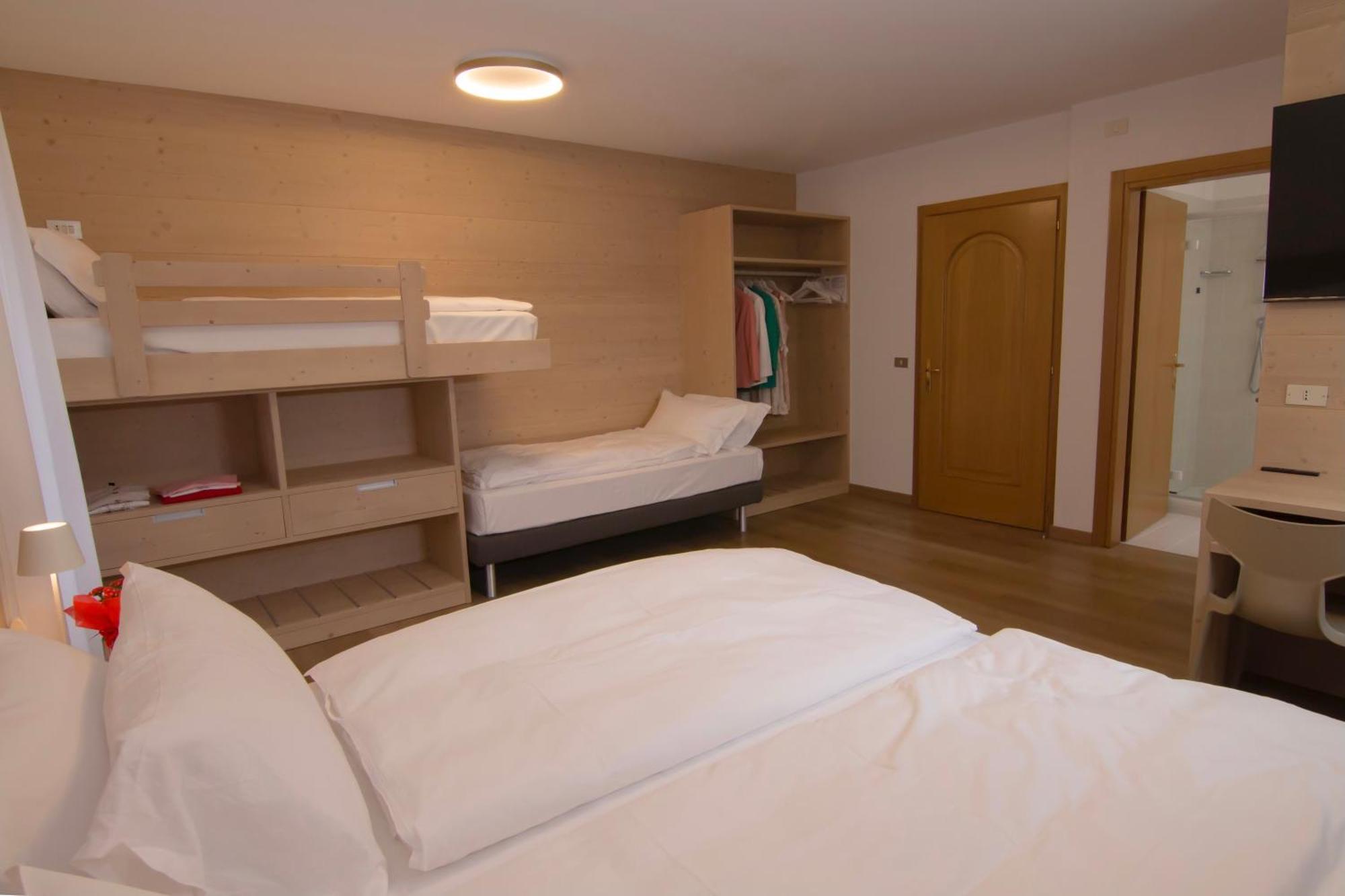Hotel Miralago Bossico Kamer foto