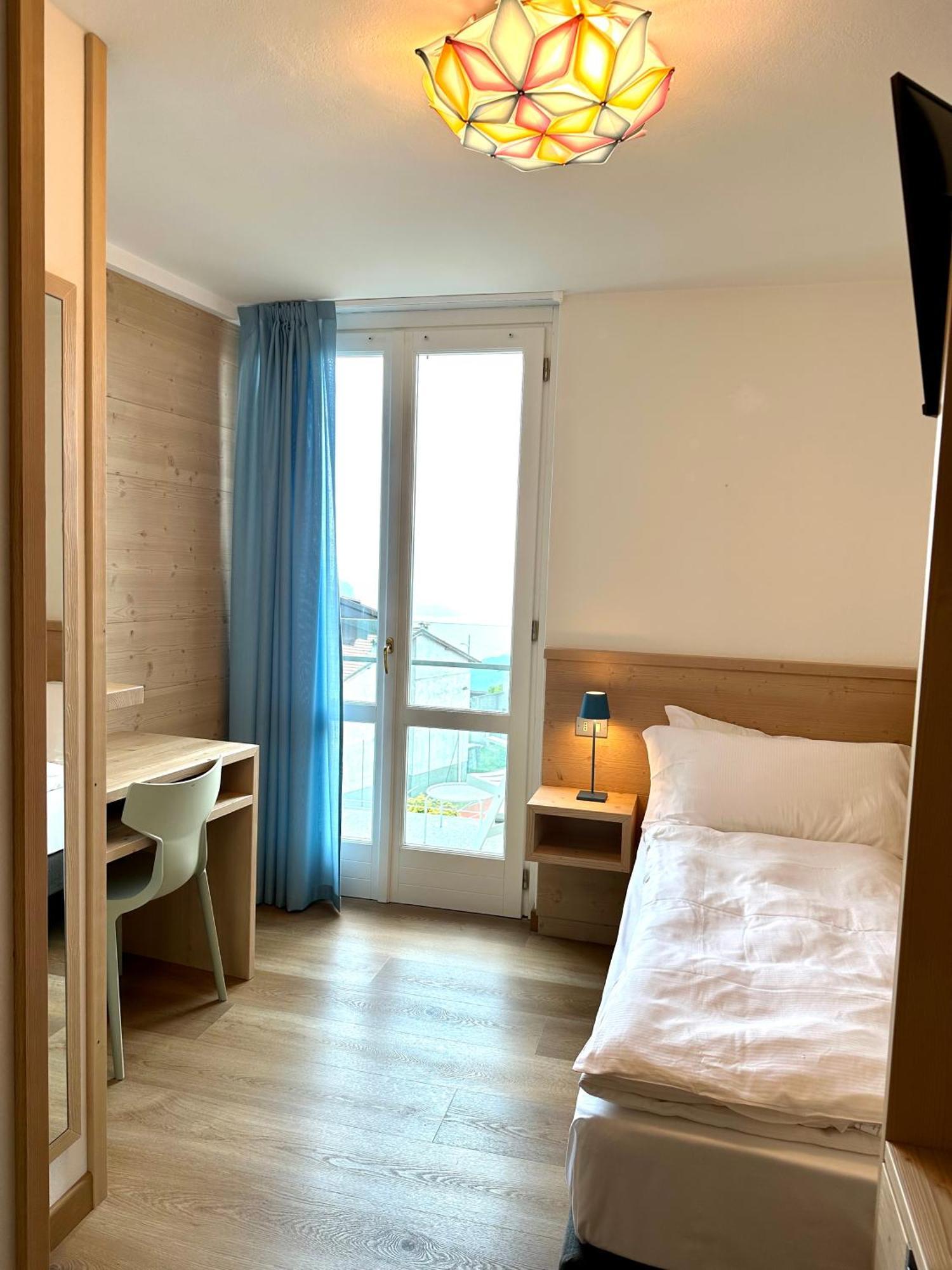 Hotel Miralago Bossico Kamer foto