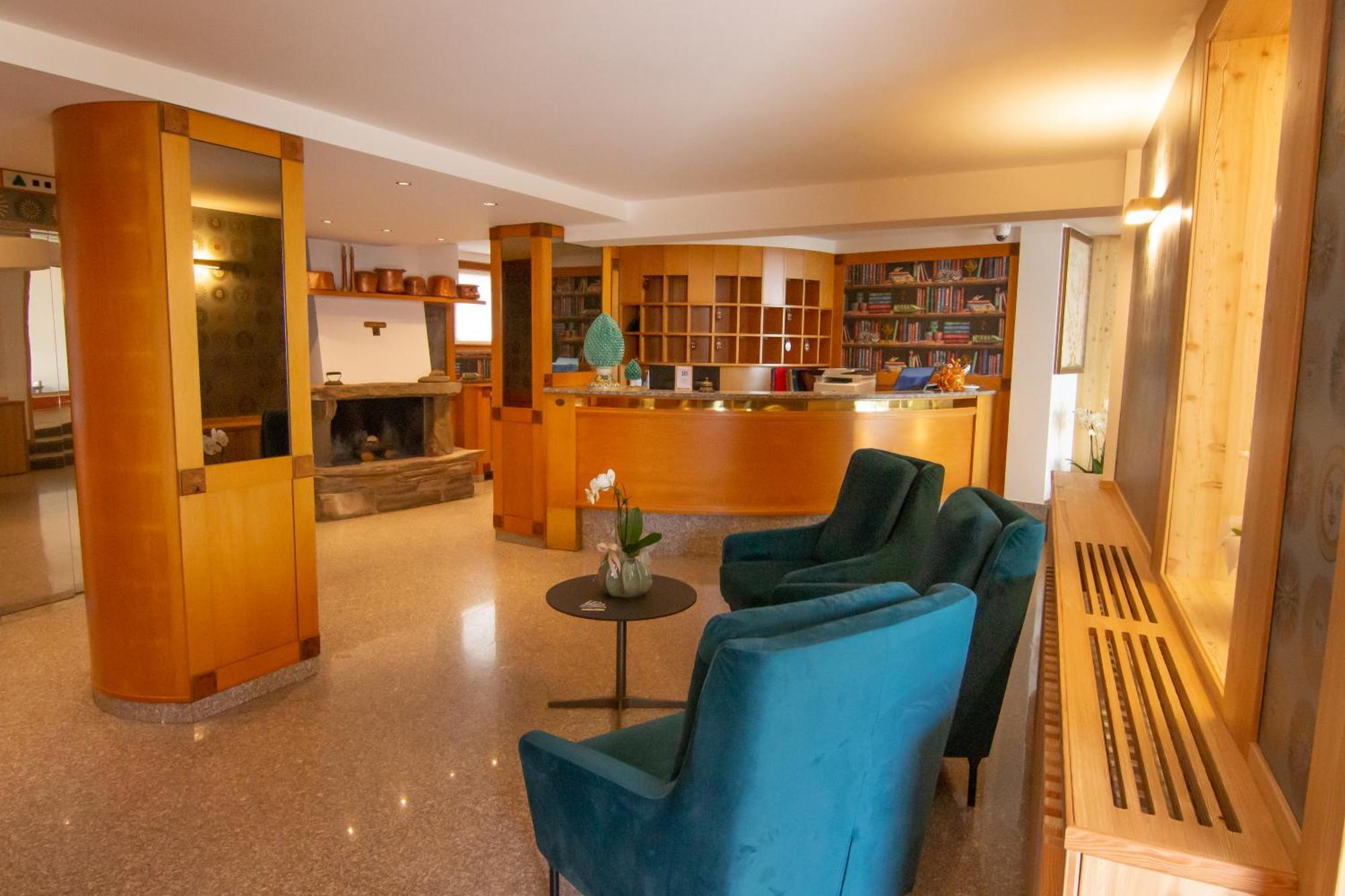 Hotel Miralago Bossico Buitenkant foto